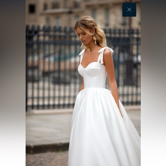 MillaNova Blisse ivory wedding dress - Picture 5 of 16